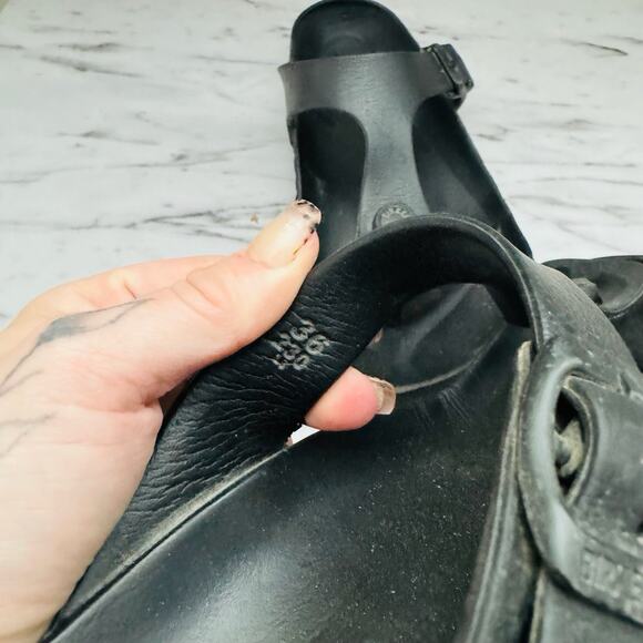 Birkenstock Gizeh Black Leather Thong Sandals Women’s Size 5.5 - Picture 9 of 10